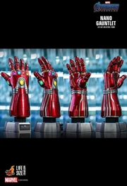 Avengers 4: Endgame - Nano Gauntlet Lifesize Replica | Collectable