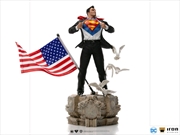 Superman - Clark Kent Deluxe 1:10 Scale Statue | Merchandise