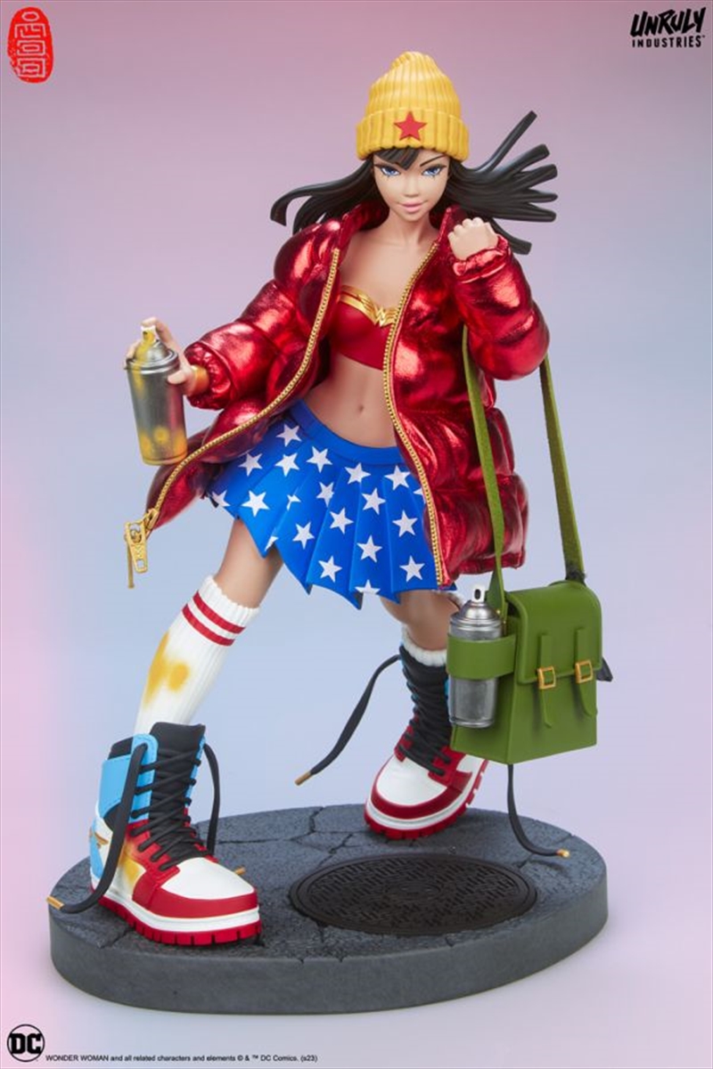 DC Comics - Hype Girl (Wonder Woman) Designer Statue/Product Detail/Statues