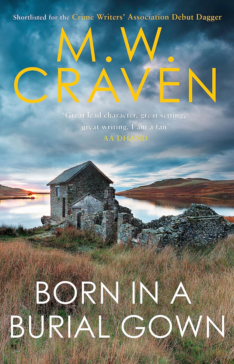 Born In A Burial Gown (Avison Fluke)/Product Detail/Crime & Mystery Fiction