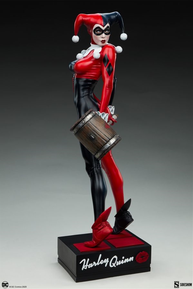 DC Comics - Harley Quinn Premium Format Statue/Product Detail/Statues