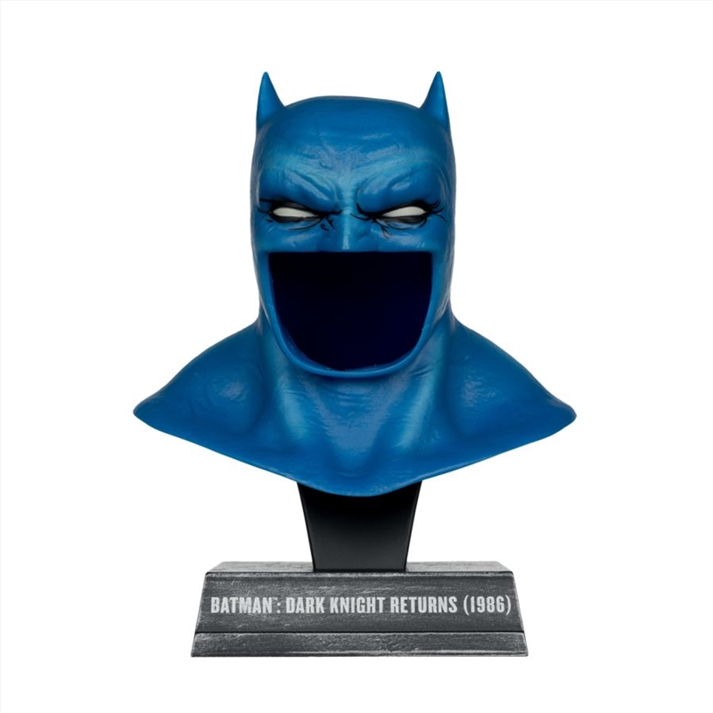 DC Comics - Batman (Dark Knight Returns) Cowl 1:3 Scale Prop Replica/Product Detail/Replicas