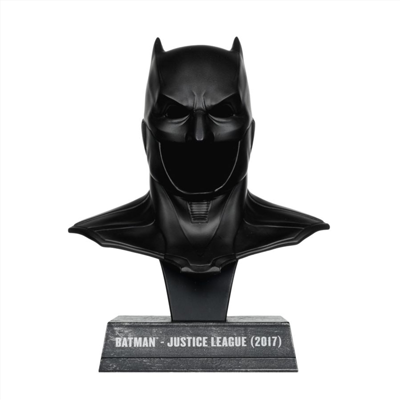 DC Comics - Batman (Justice League) Cowl 1:3 Scale Prop Replica/Product Detail/Replicas