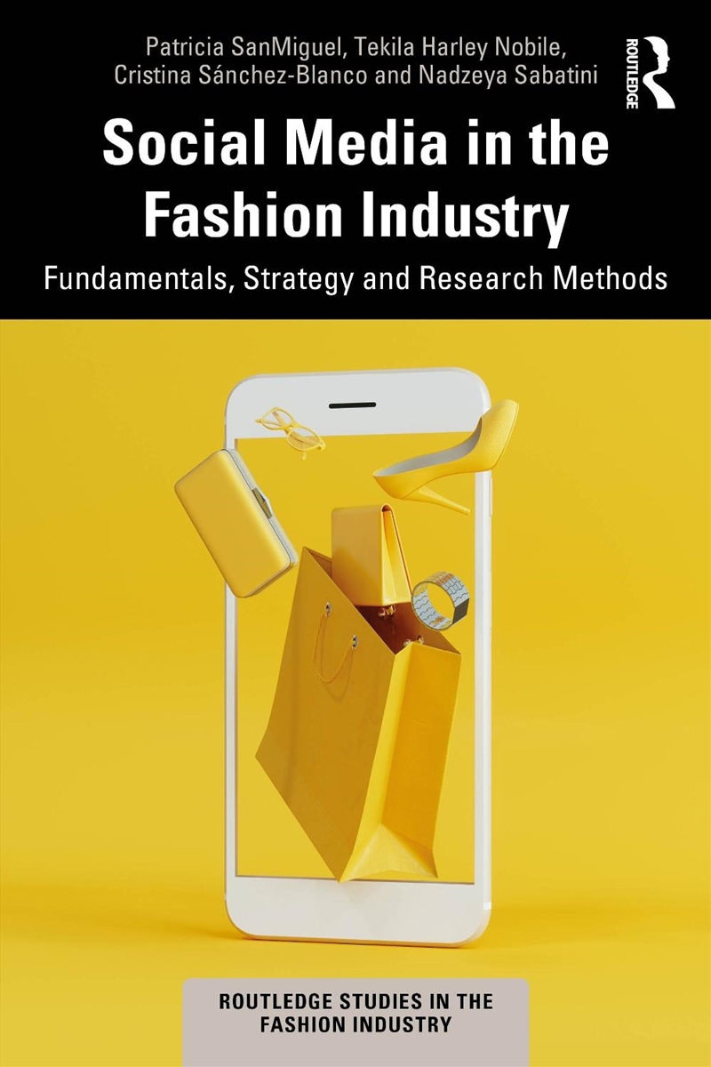 Social Media In The Fashion In/Product Detail/Business Leadership & Management