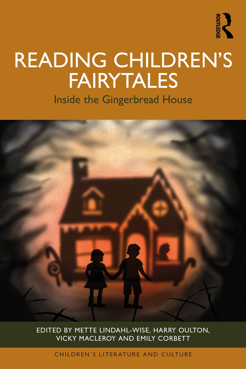 Reading Children’S Fairytales Inside The Gingerbread House/Product Detail/Literature & Poetry