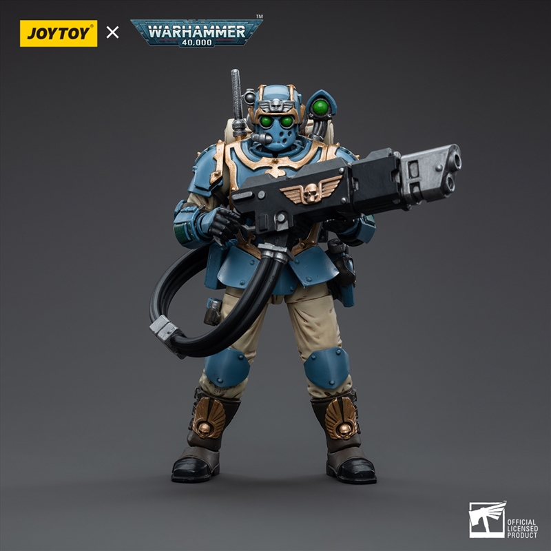 Warhammer Collectibles: 1/18 Scale Astra Militarum 55th Kappic Eagles Hot-shot Volley Gunner/Product Detail/Figurines