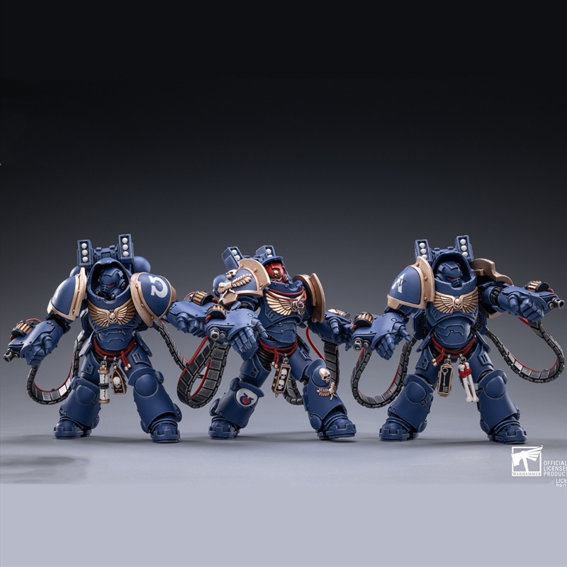 Warhammer Collectibles: 1/18 Scale Ultramarines Aggressors/Product Detail/Figurines