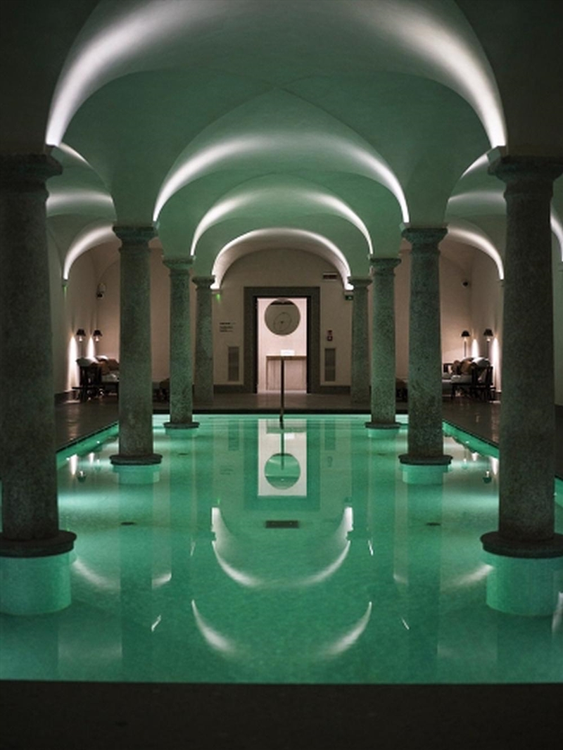 Portrait Milan/Product Detail/Architecture