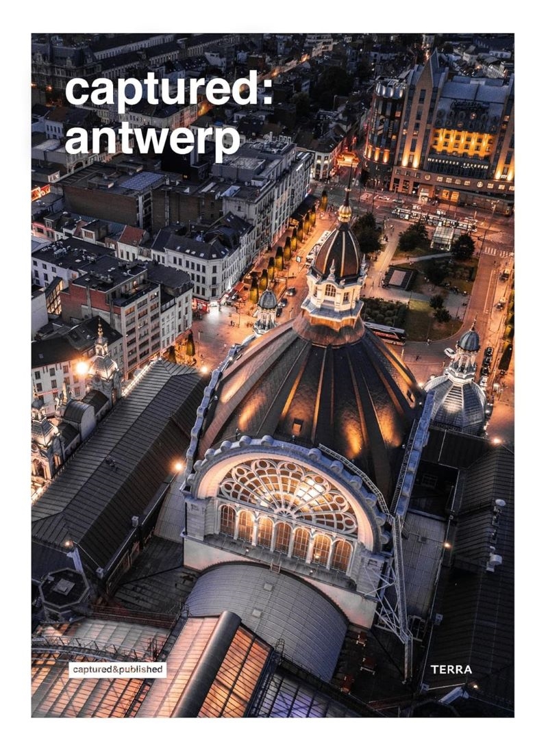 Captured: Antwerp/Product Detail/Photography