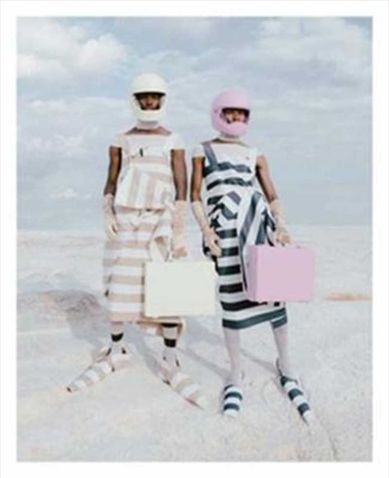 Items: Is Fashion Modern?/Product Detail/Fashion & Style Guides