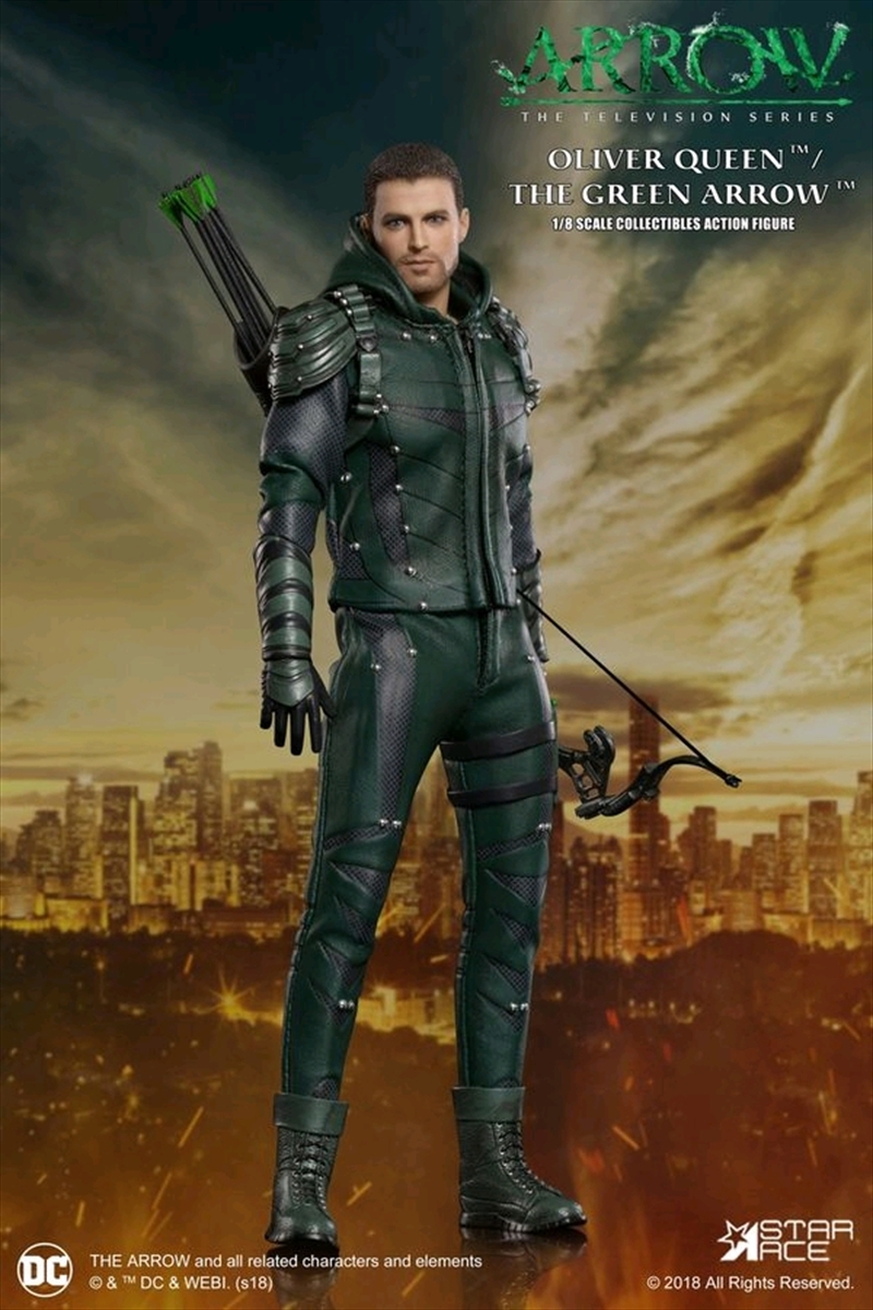 Arrow - Oliver Queen Green Arrow Deluxe 1:8 Scale Action Figure/Product Detail/Figurines