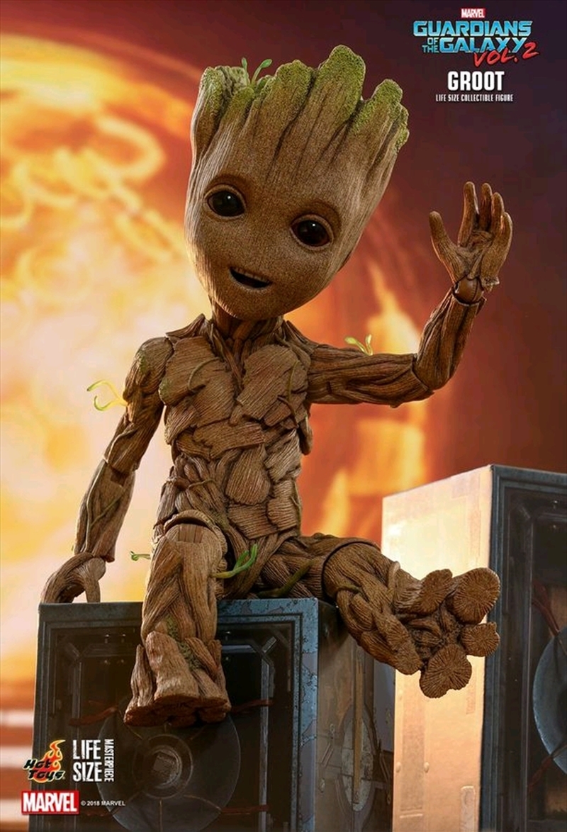 Guardians of the Galaxy: Vol. 2 - Groot Life-Size Action Figure Version 2/Product Detail/Figurines