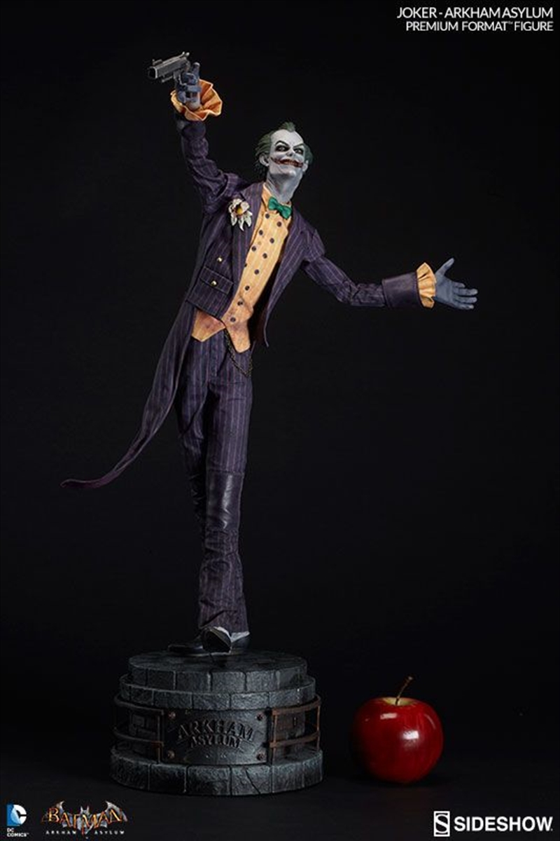 Batman: Arkham Asylum - Joker Premium Format 1:4 Scale Statue/Product Detail/Statues