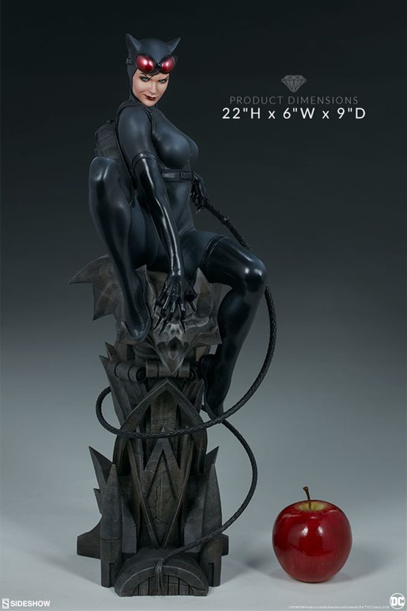 Batman - Catwoman Premium Format 1:4 Scale Statue/Product Detail/Statues