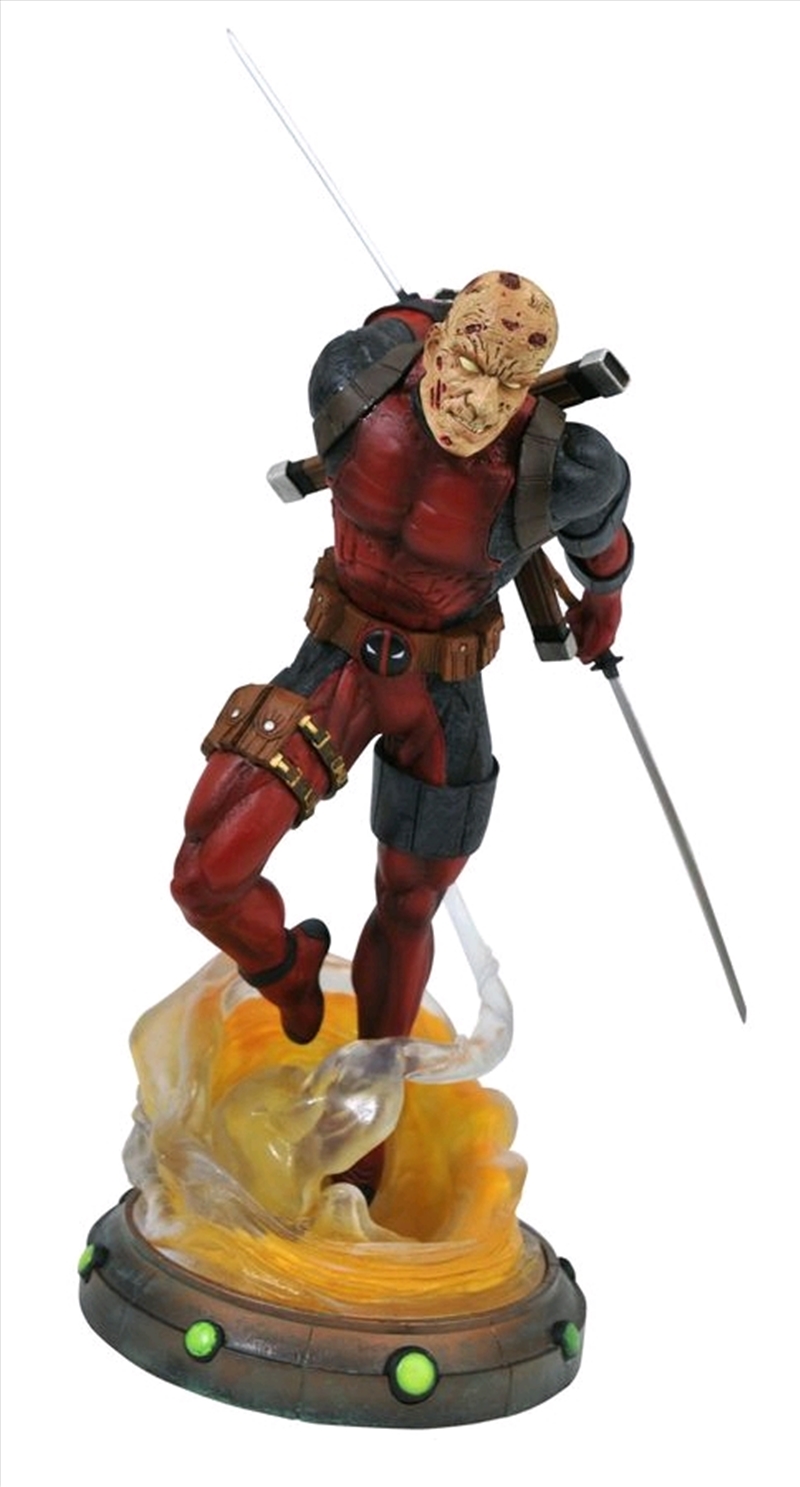 Deadpool - Unmasked Marvel Gallery PVC Diorama/Product Detail/Statues
