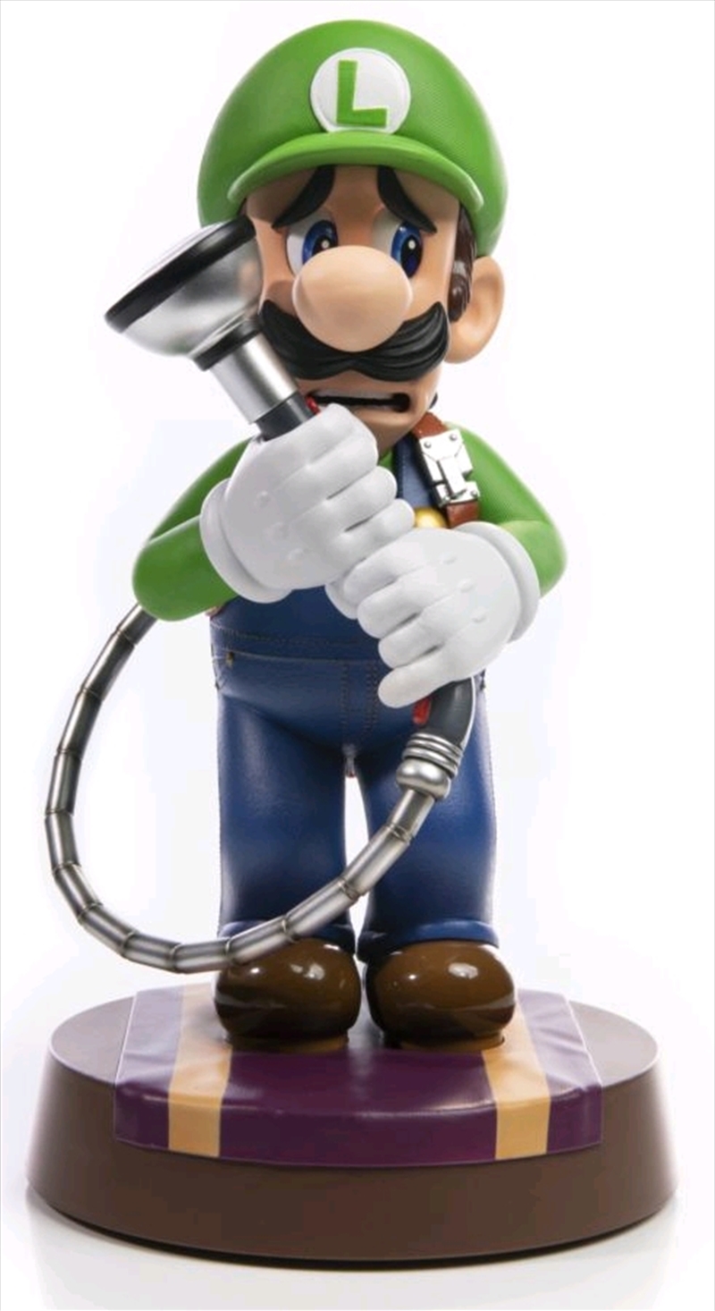 Luigi's Mansion 3 - Luigi 9" PVC Statue Standard Edition | Merchandise