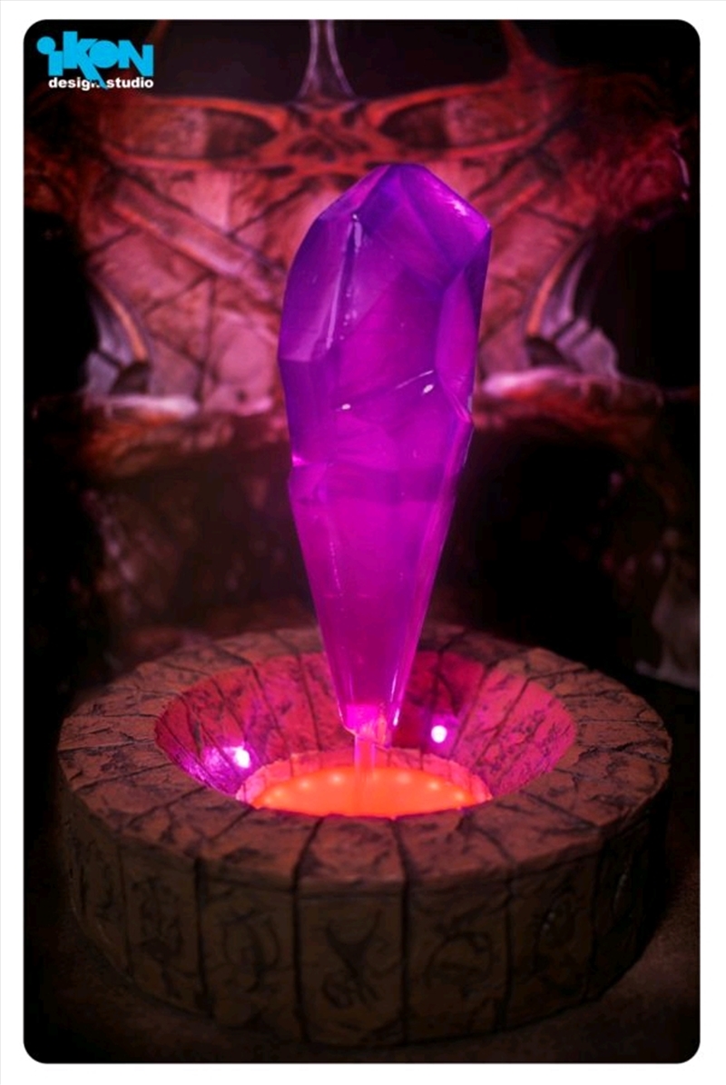Dark Crystal - Crystal Replica with Light-Up Base/Product Detail/Replicas
