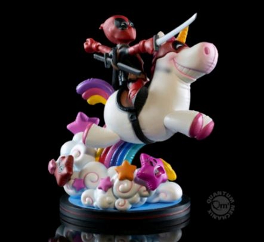 Deadpool - Deadpool x Unicorn Q-Fig Max Elite/Product Detail/Figurines