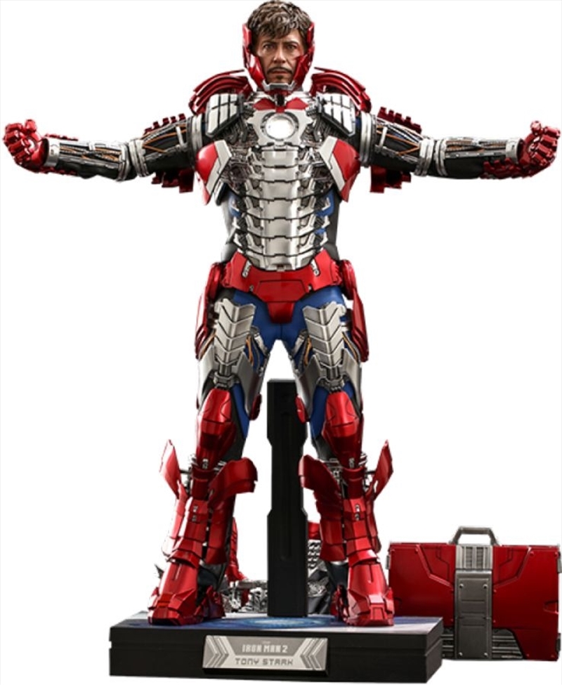 Iron Man 2 - Tony Stark Mark V Suit Up Deluxe 1:6 Scale 12" Action Figure/Product Detail/Figurines
