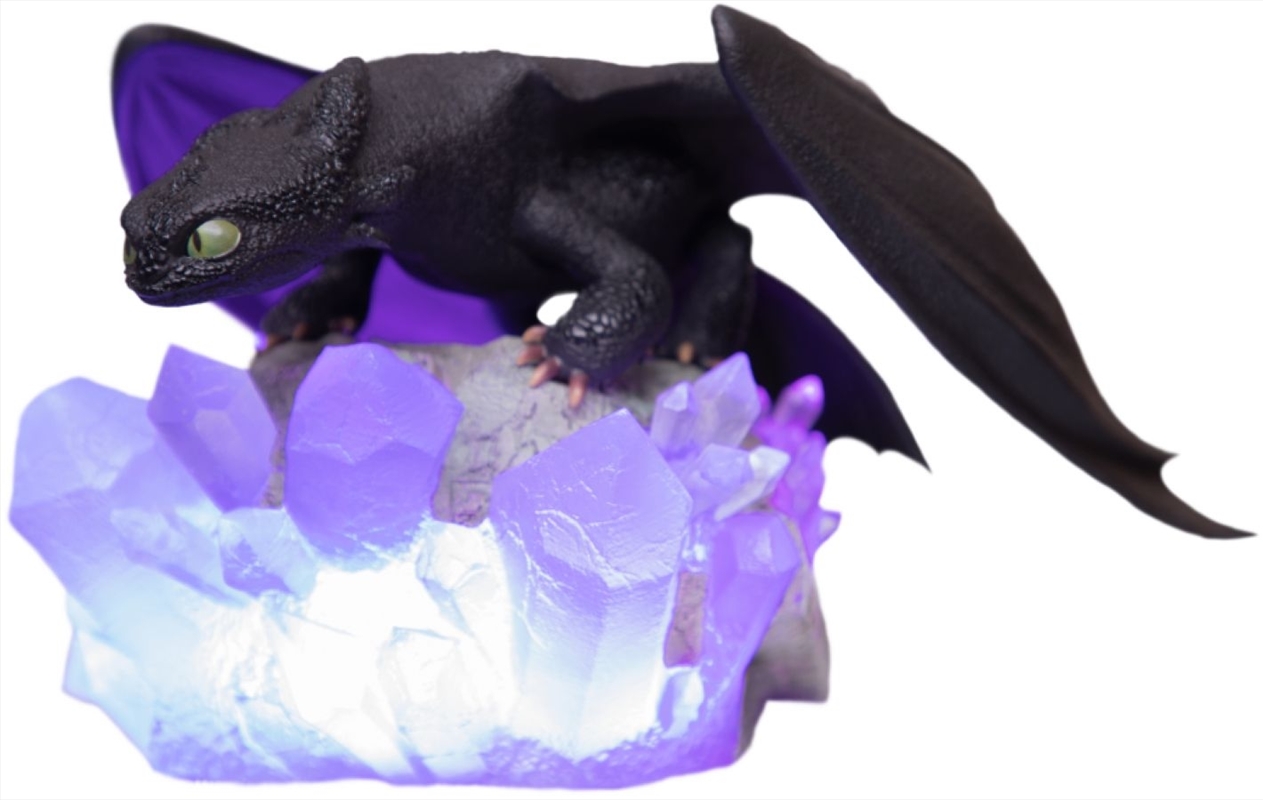 How to Train Your Dragon - Toothless on Light-Up Crystals Statue | Merchandise