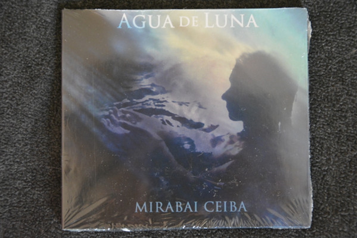 Agua De Luna/Product Detail/Specialist
